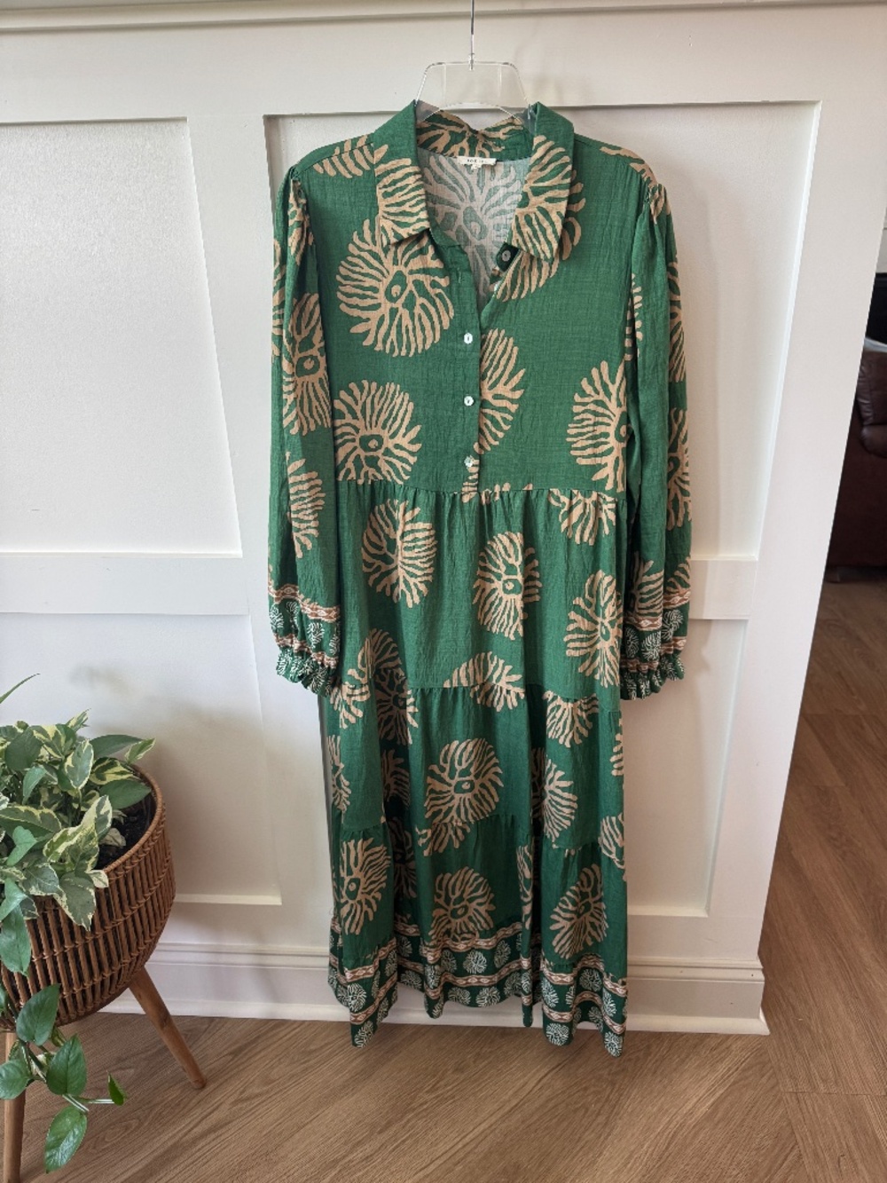 JODIFL Green Tan Print Tiered Button Front Maxi Dress Size L